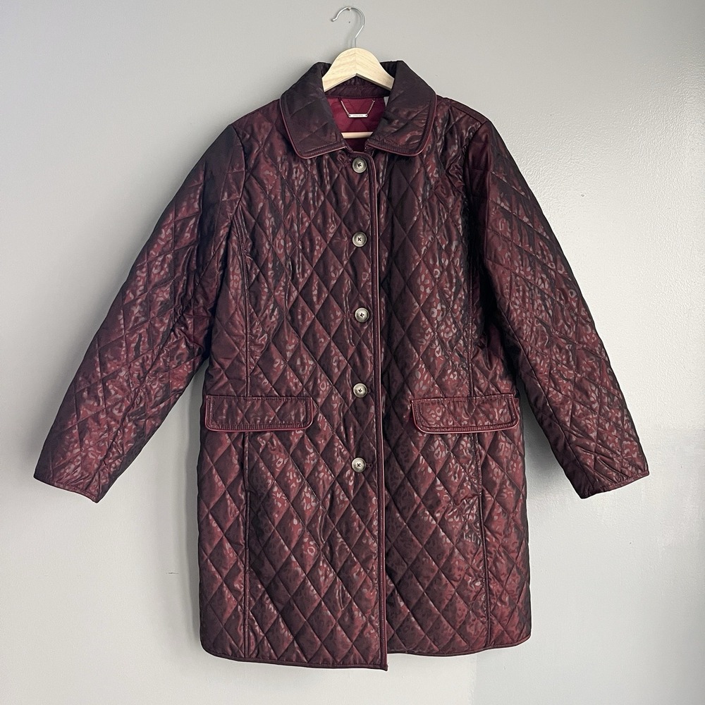 Chico's Long Animal Print Quilted Jacket Red Holiday Shiny 2 Large 12/14 *Read